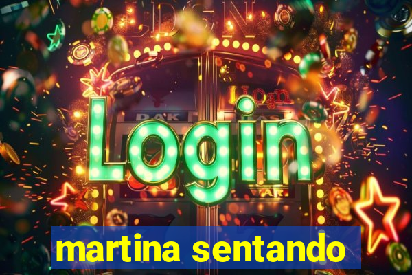 martina sentando